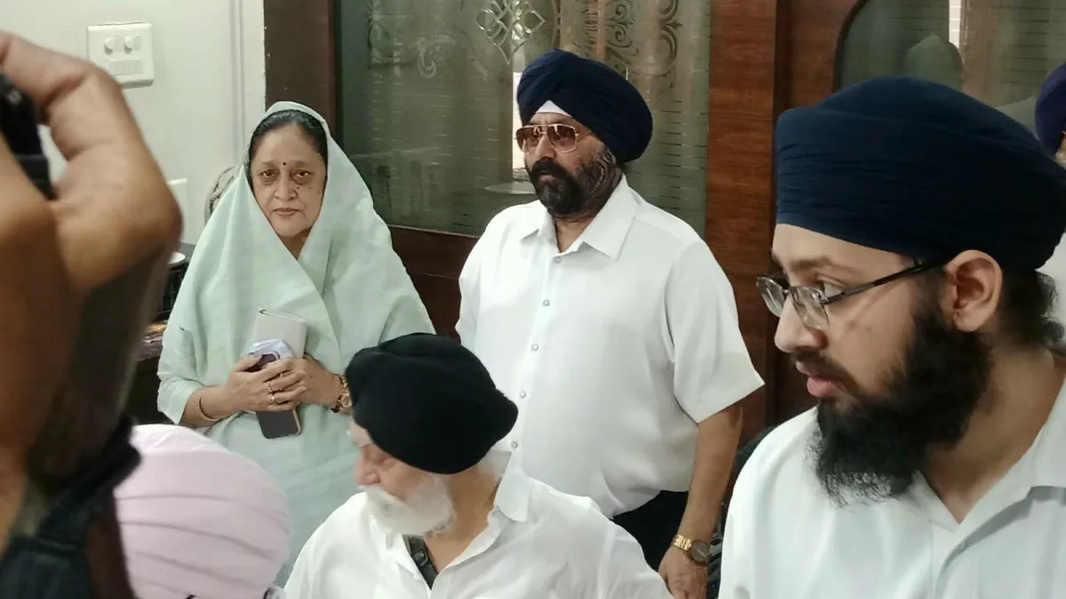 रायपुर के देवेंद्र नगर गुरुद्वारा में भाई जगजीत सिंह बबीहा ने किया कीर्तन, उमड़ी सिख समाज की भारी भीड़