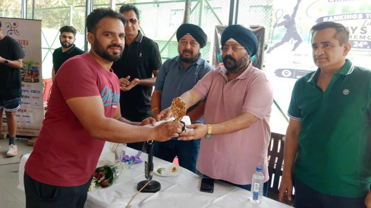 रायपुर में स्वर्गीय अजय निहलानी मेमोरियल टेनिस टूर्नामेंट का समापन विजेताओं को किया गया सम्मानित
